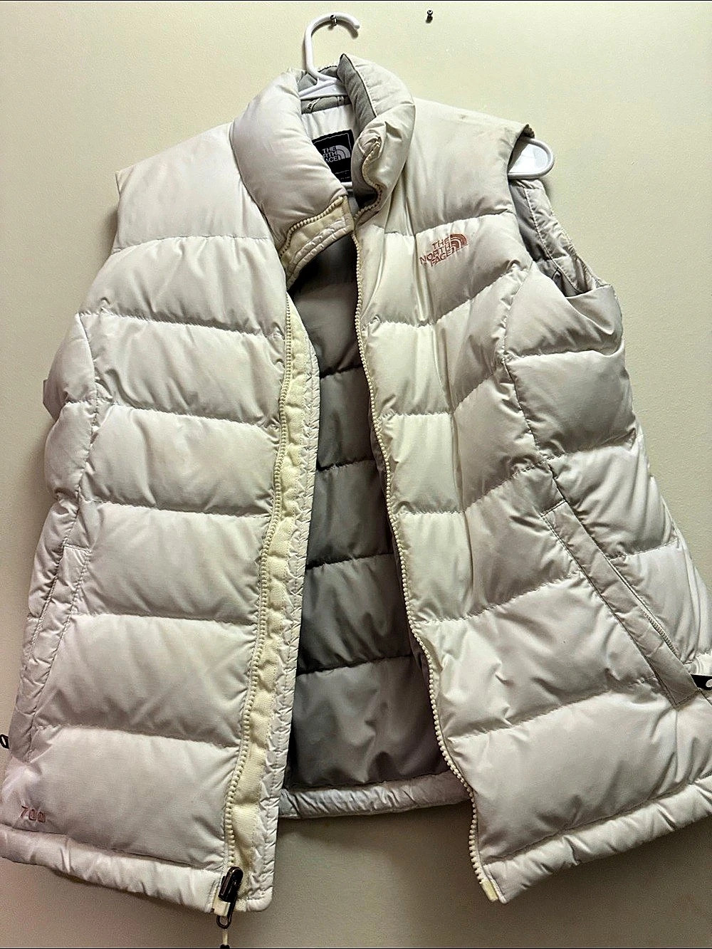 The North Face Women's 700 Nuptse Down Vest White